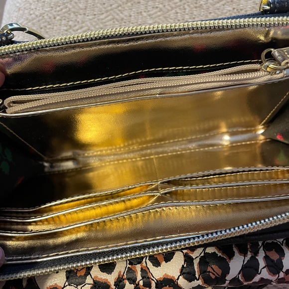 Betsey Johnson Crossbody - Picture 4 of 6